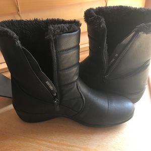 Black size 38 snow boots